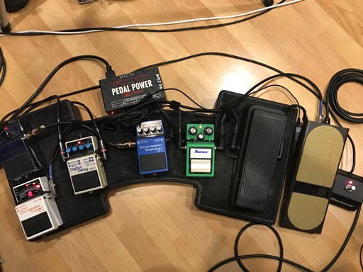 Deej SG - Pedal Board